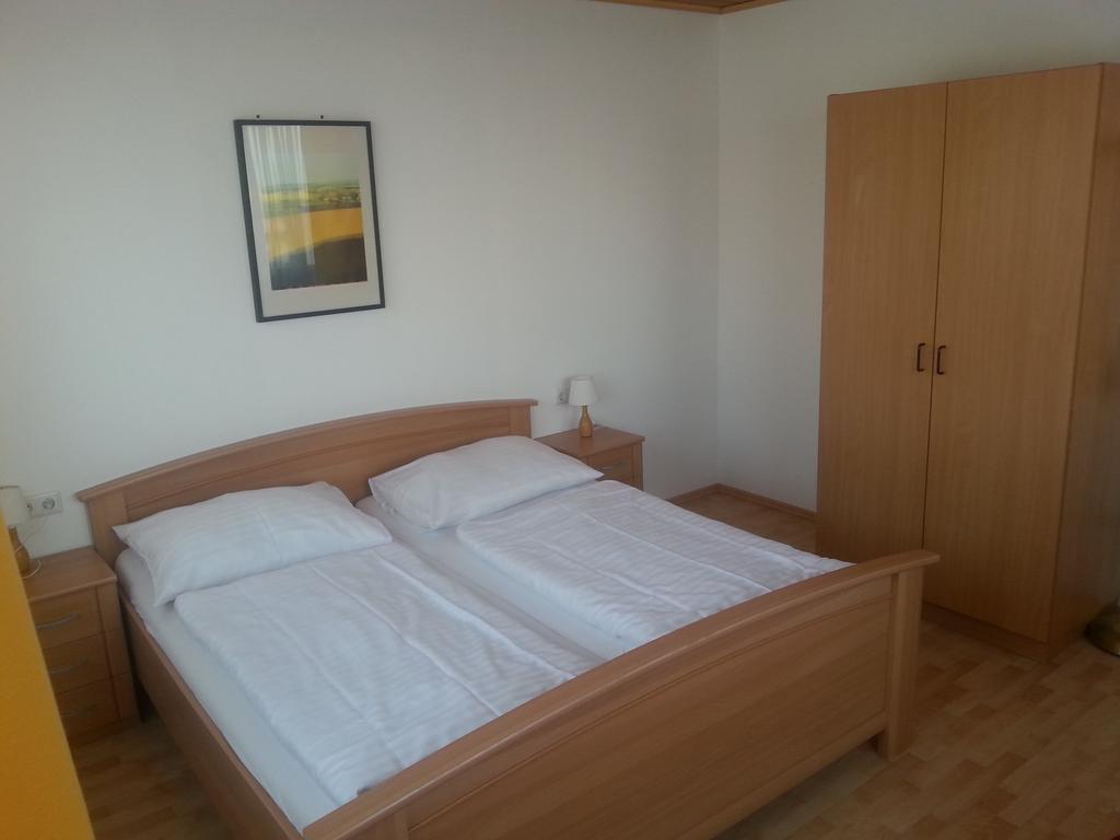 Hotel Am See Rust Bagian luar foto