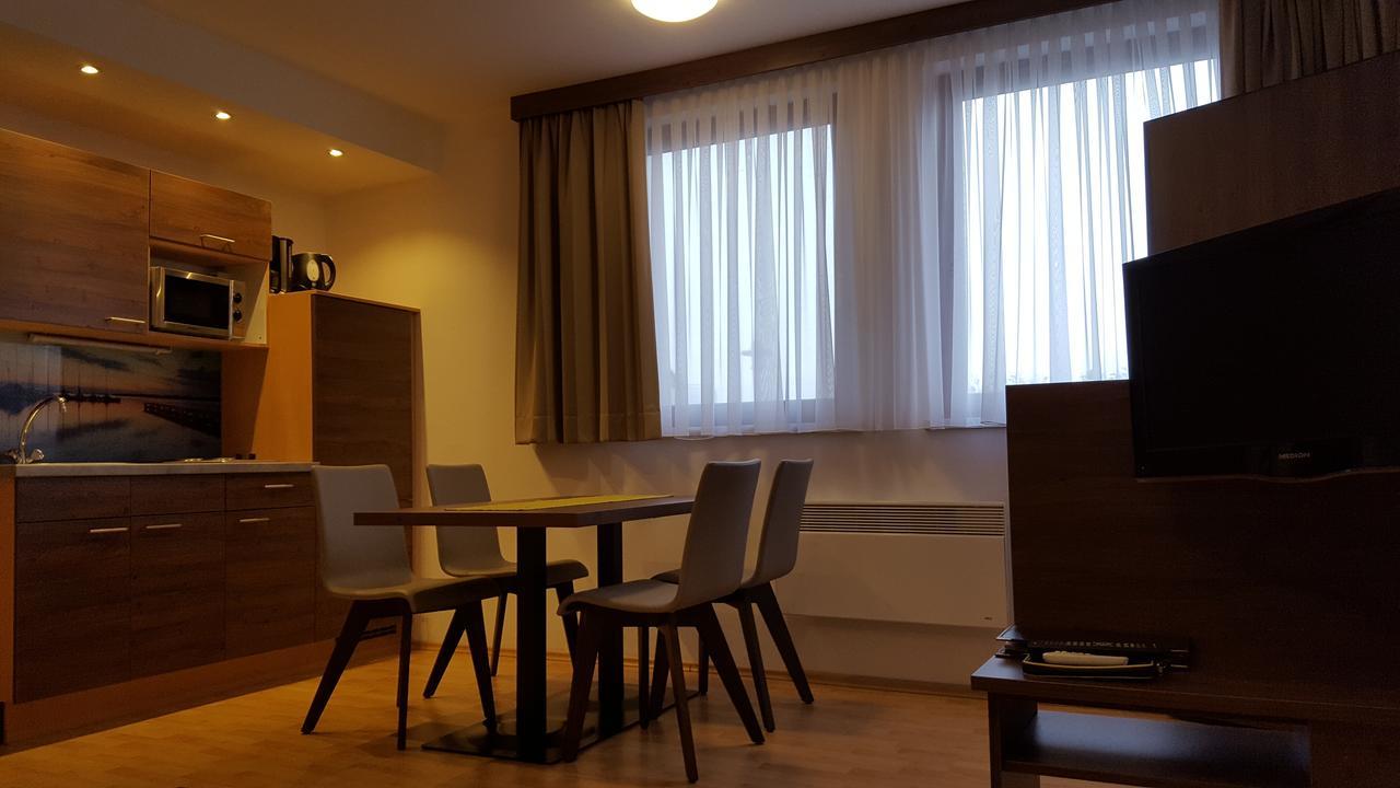Hotel Am See Rust Bagian luar foto